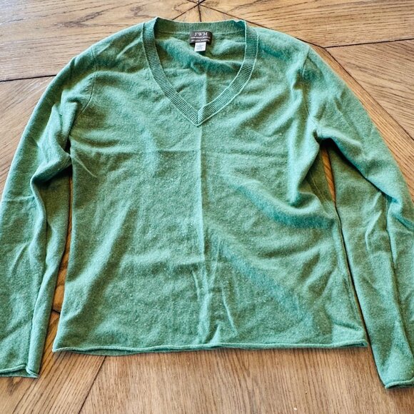 "Old Money" 100% Cashmere Sweater - Picture 4 of 5